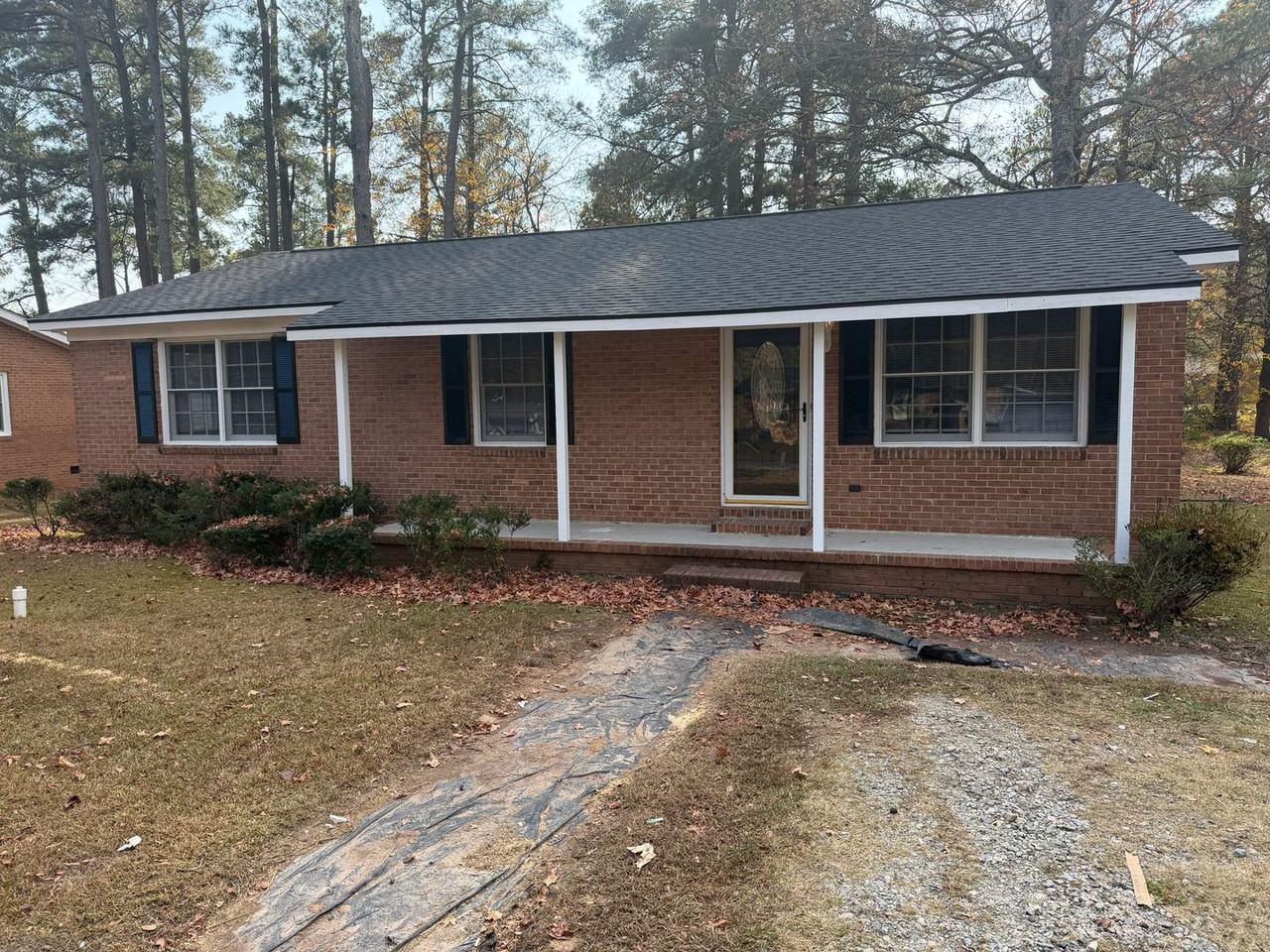 503 Indian Trail - Photo 2 of 8