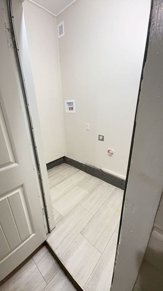 3580 Steele Street - Photo 5 of 13