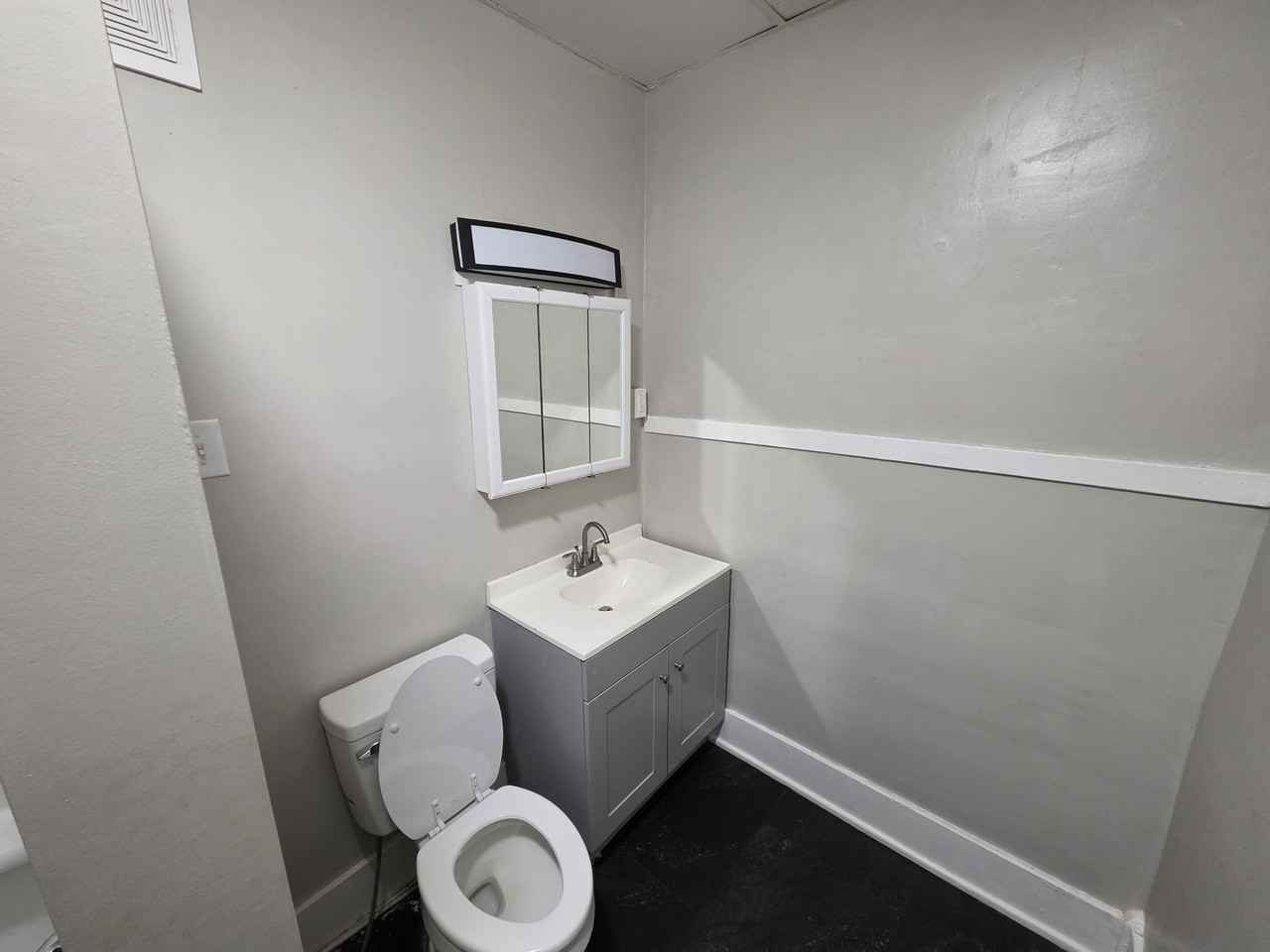 434 6th Avenue South #1W - Photo 2 of 10