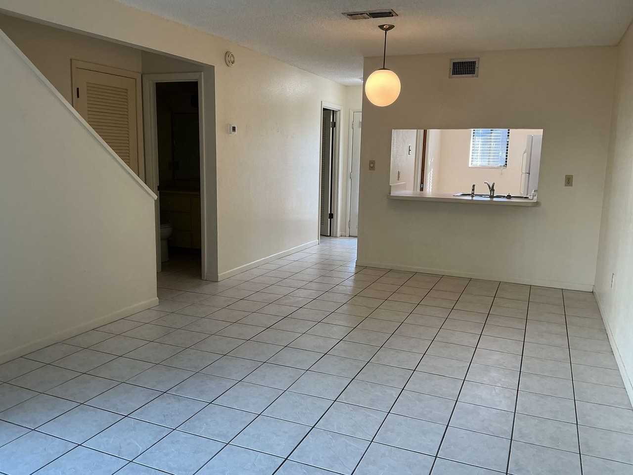 411 E Park St - Photo 6 of 17