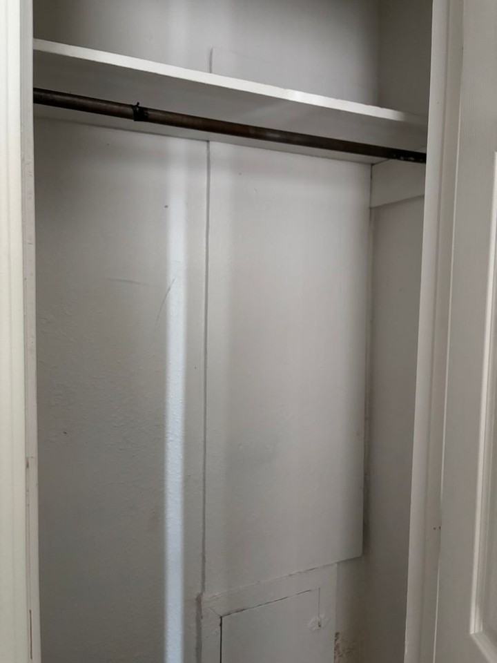 1816 W Scott St - Photo 6 of 18