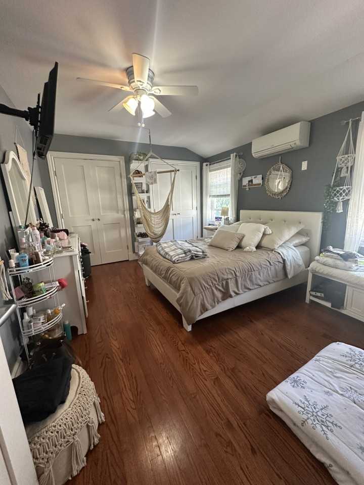 211 Milton Ave - Photo 4 of 15