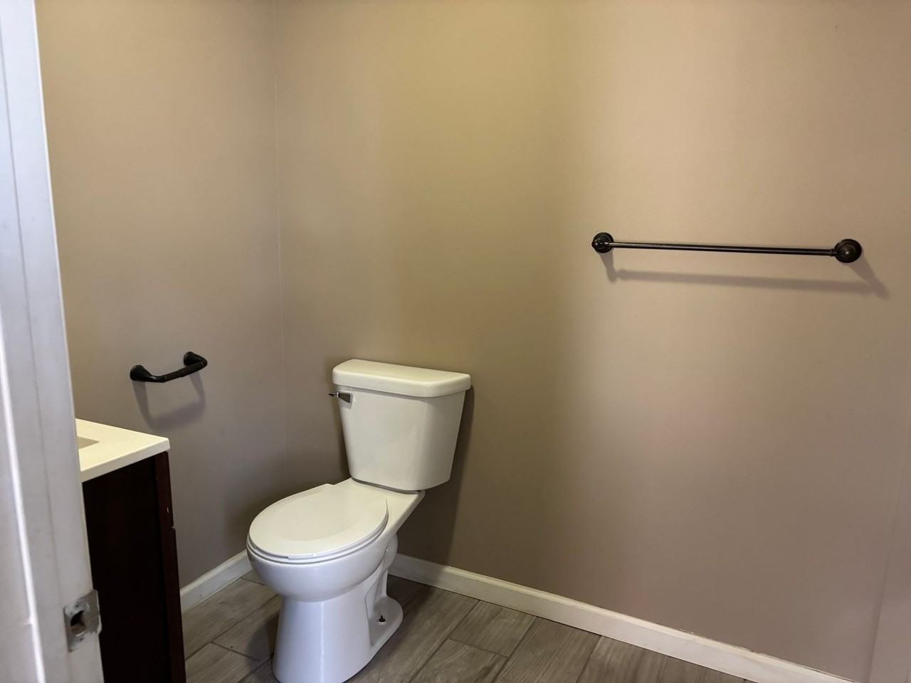 2127 N Boonville Ave - Photo 7 of 23