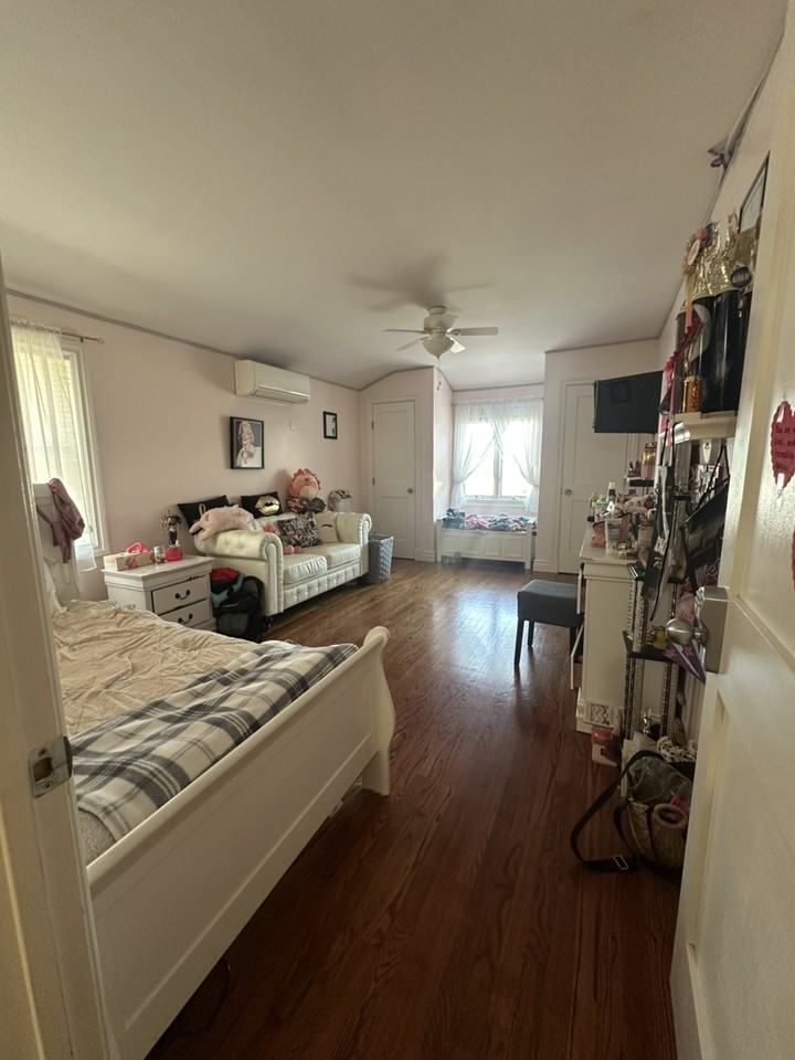 211 Milton Ave - Photo 6 of 15