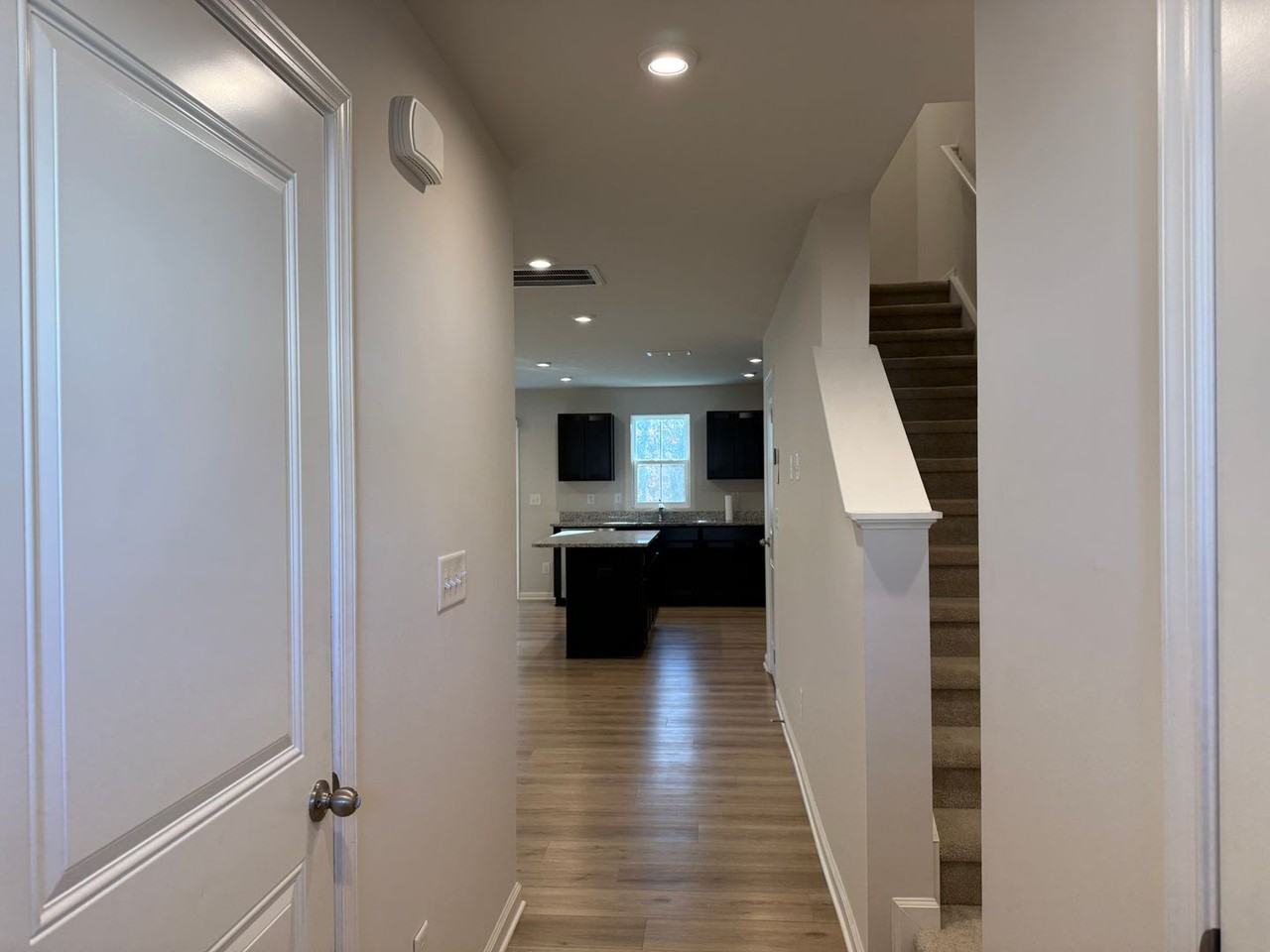 1529 39th Avenue Loop Ne - Photo 3 of 38