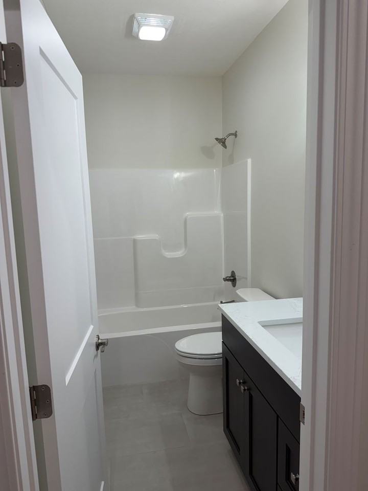 925 West Baywood Drive - Photo 6 of 15