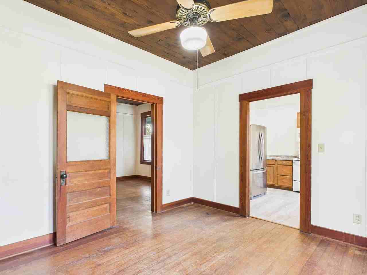 401 Fulton Street - Photo 3 of 36