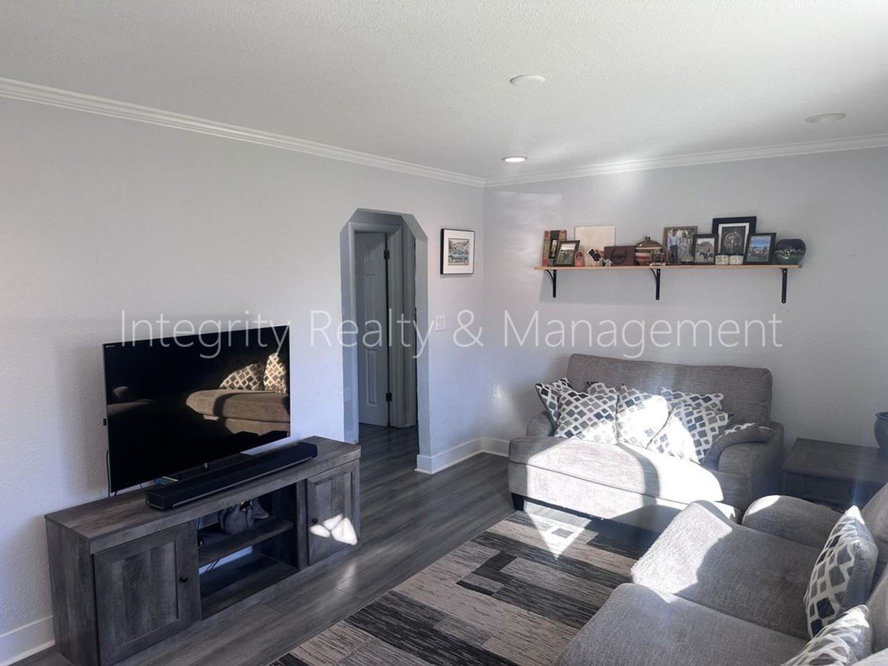 901 S Alcott St - Photo 2 of 33