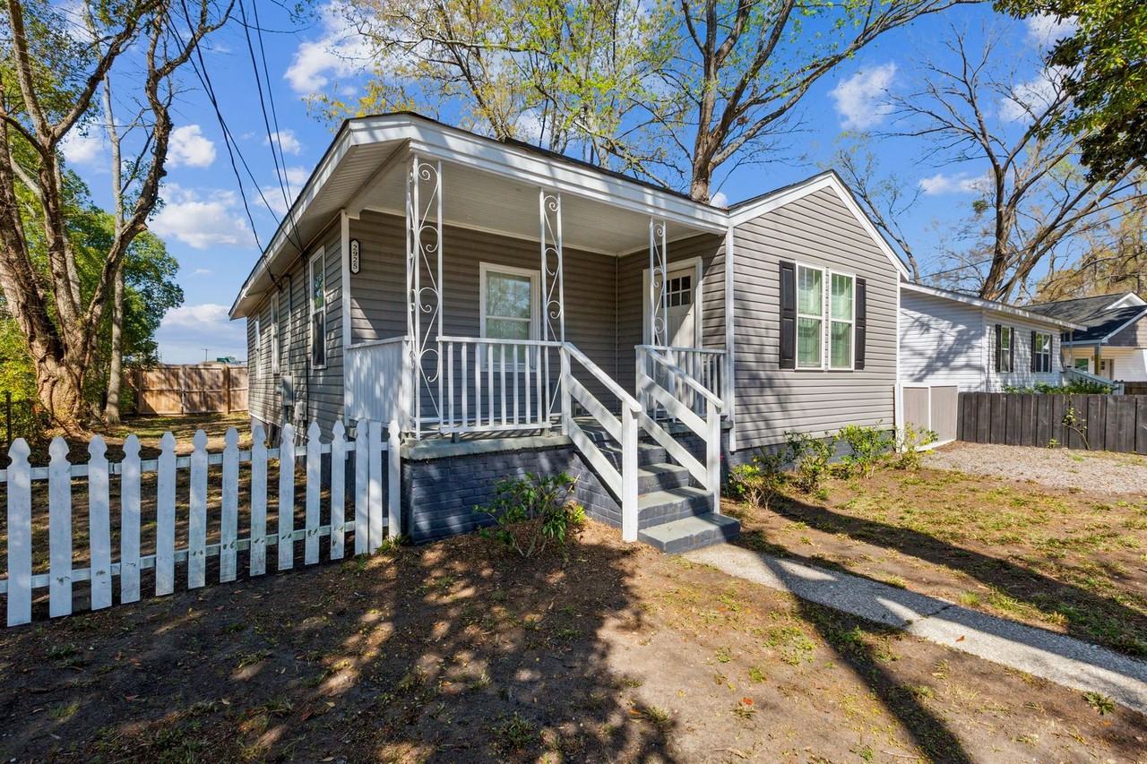 2925 Alabama Drive - Photo 2 of 33