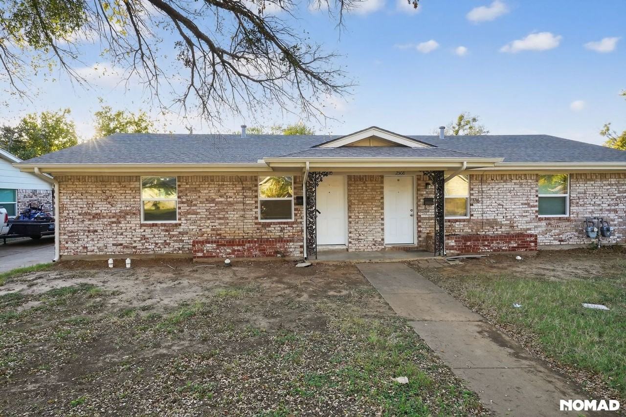 2510 Normont Circle - Photo 2 of 32