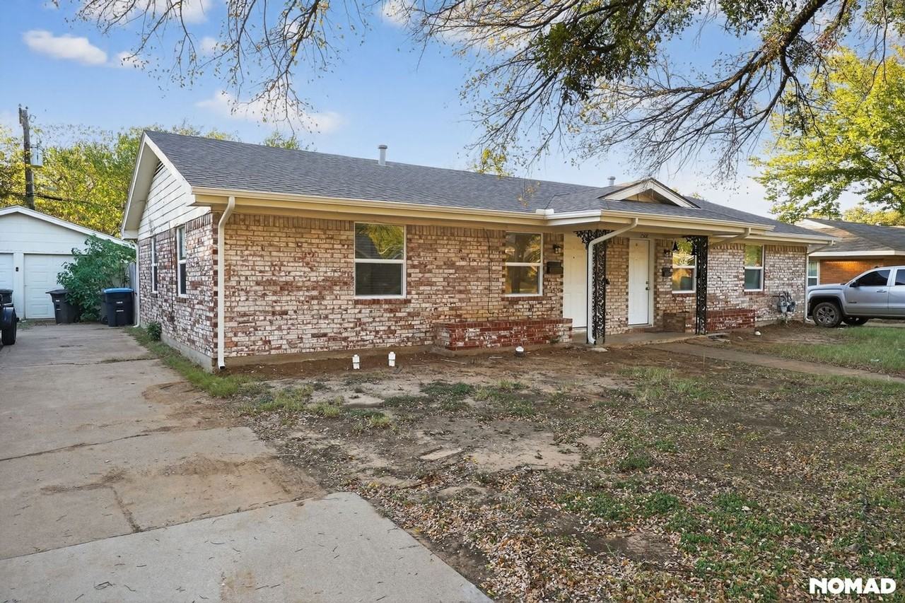 2510 Normont Circle - Photo 7 of 32