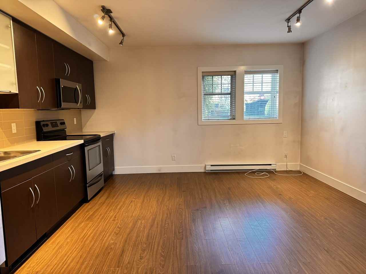 417 2-417 Vancouver St. #2 - Photo 3 of 8