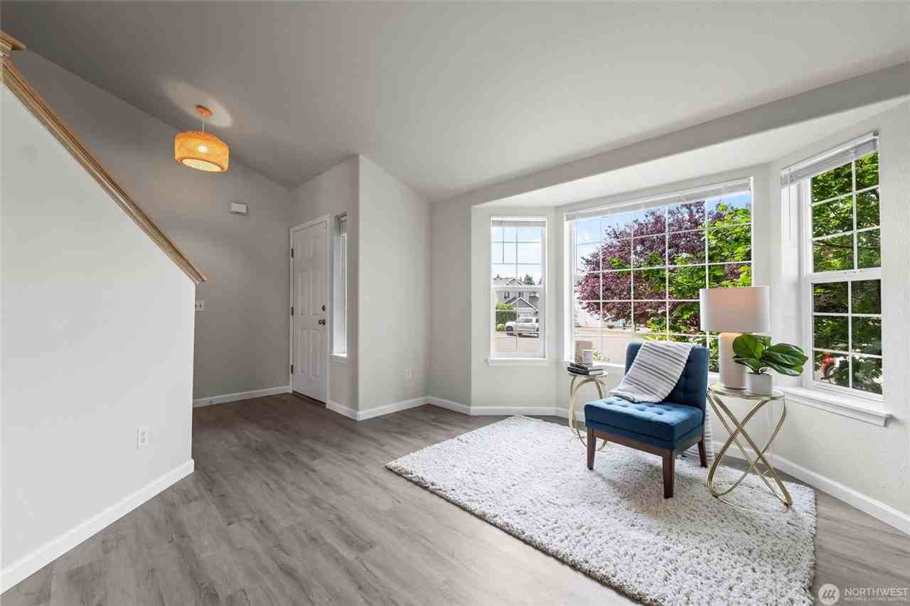 17525 90th Ave E - Photo 2 of 25