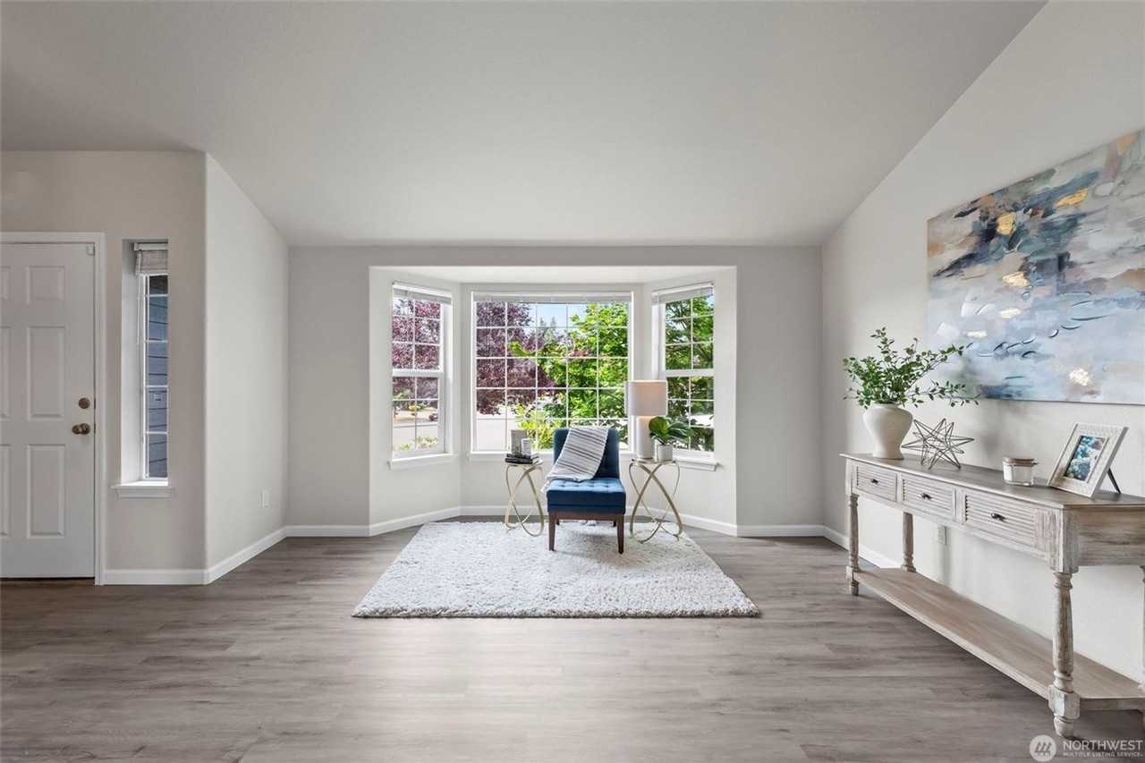 17525 90th Ave E - Photo 3 of 25