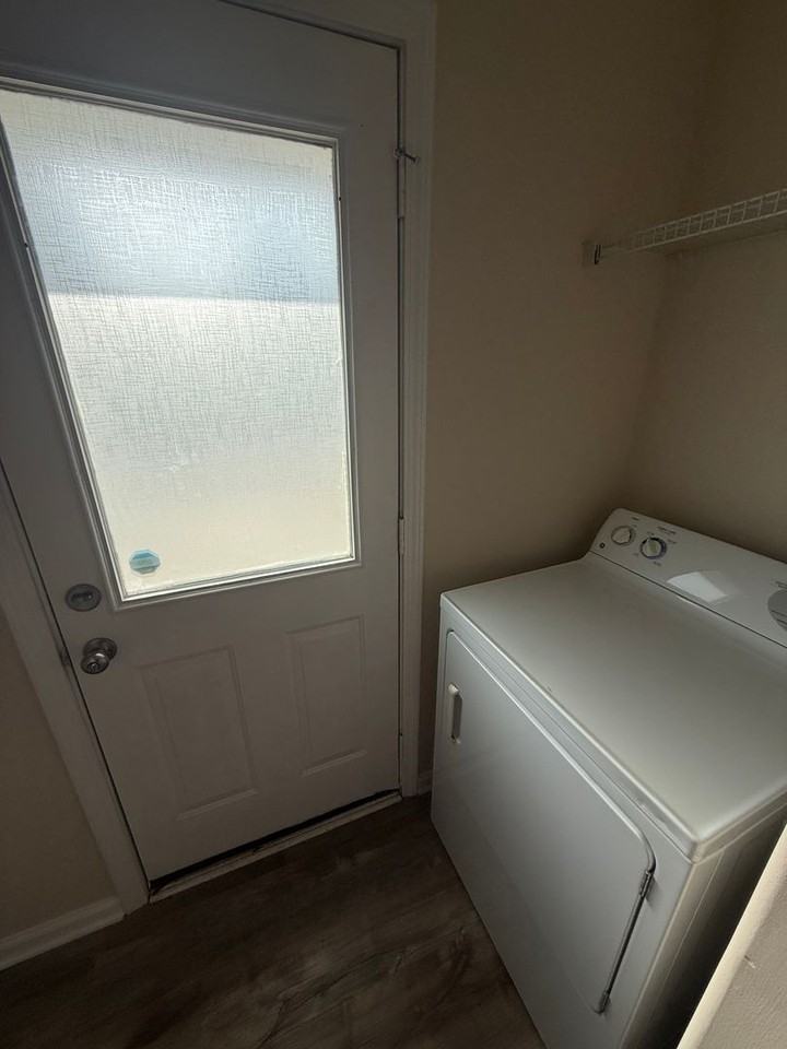 248 Fern Ridge Court - Photo 4 of 16