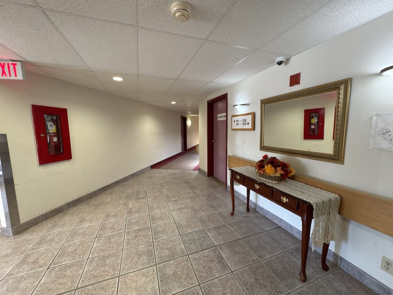 151 Queen St #220 - Photo 6 of 11