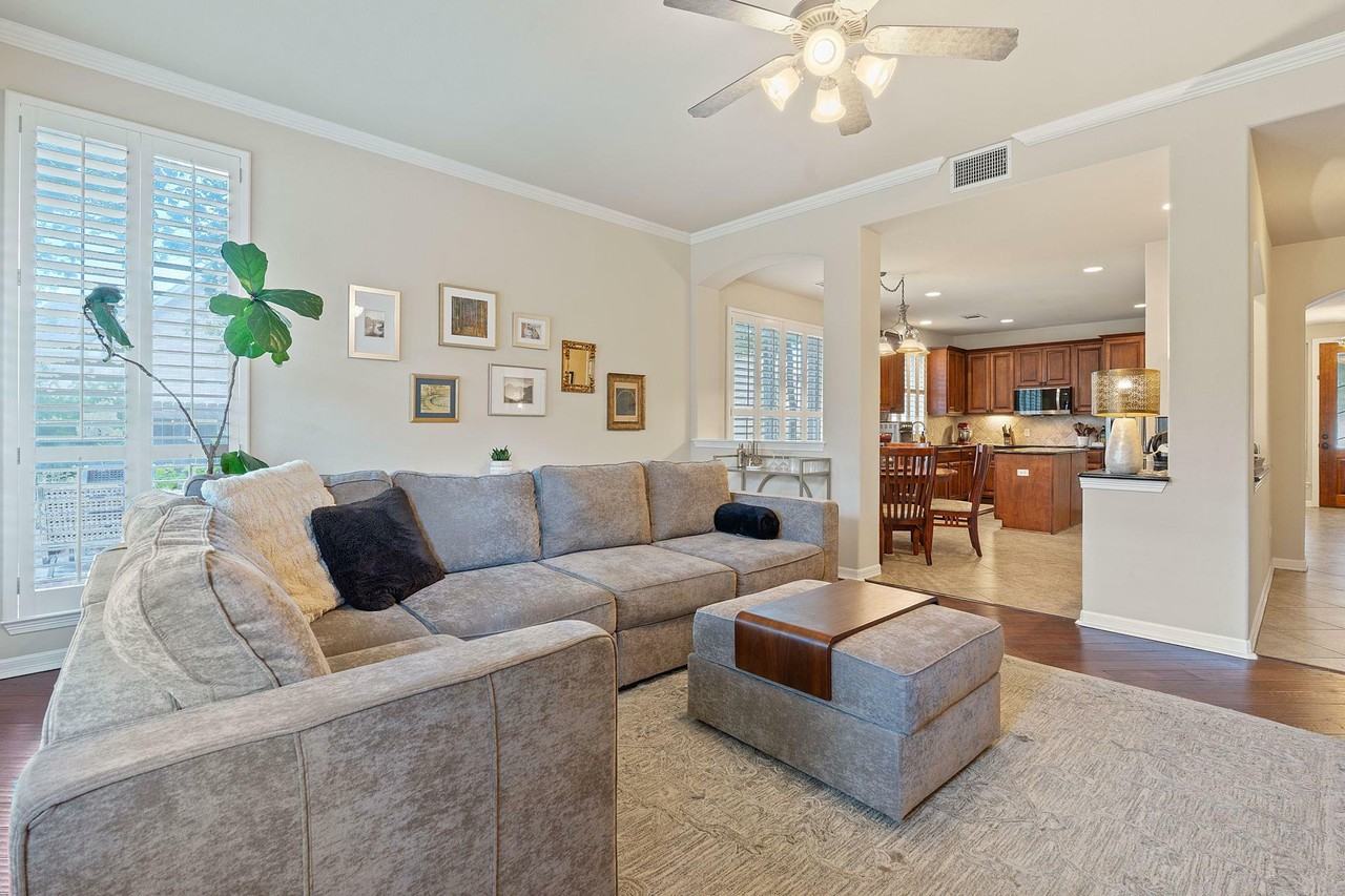 2634 Plantation Drive - Photo 5 of 32