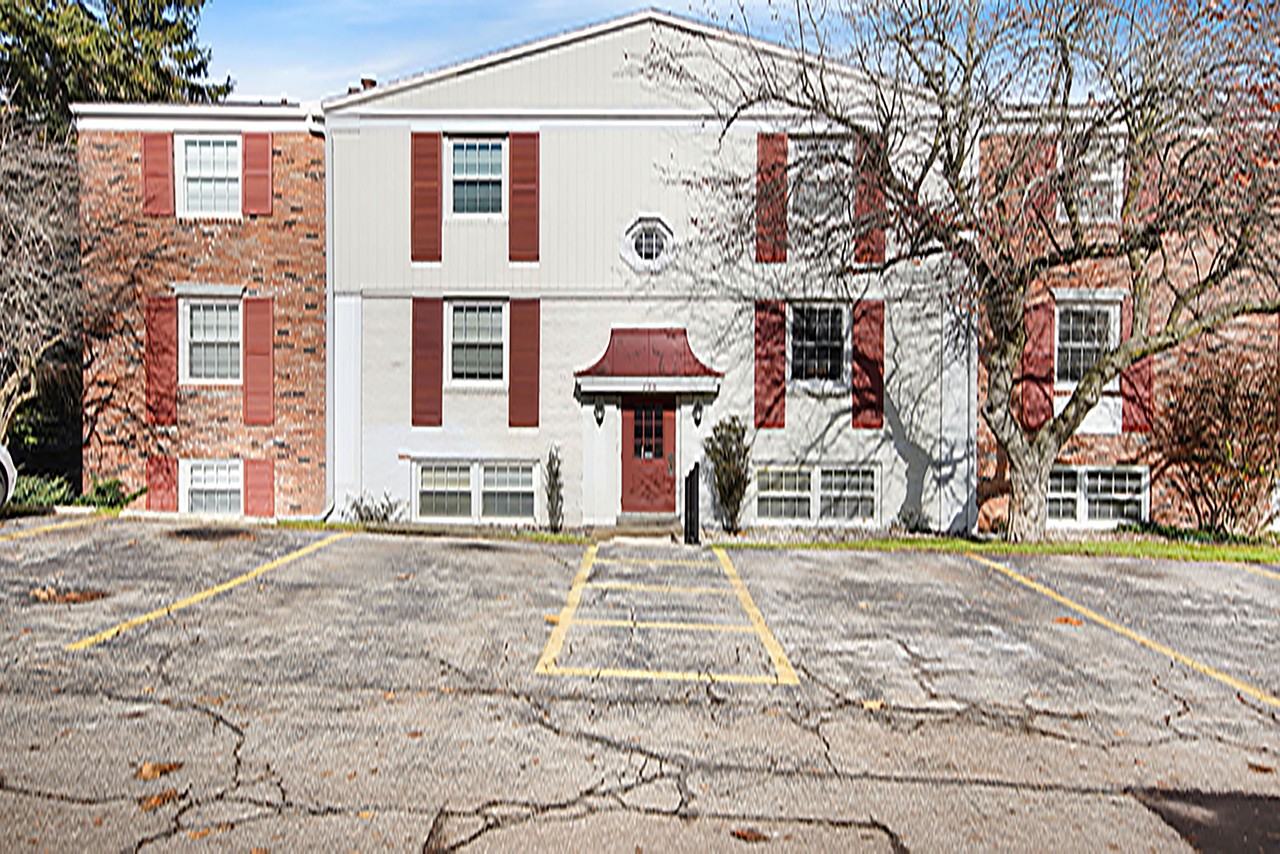 728 Garland Circle #F - Photo 3 of 17