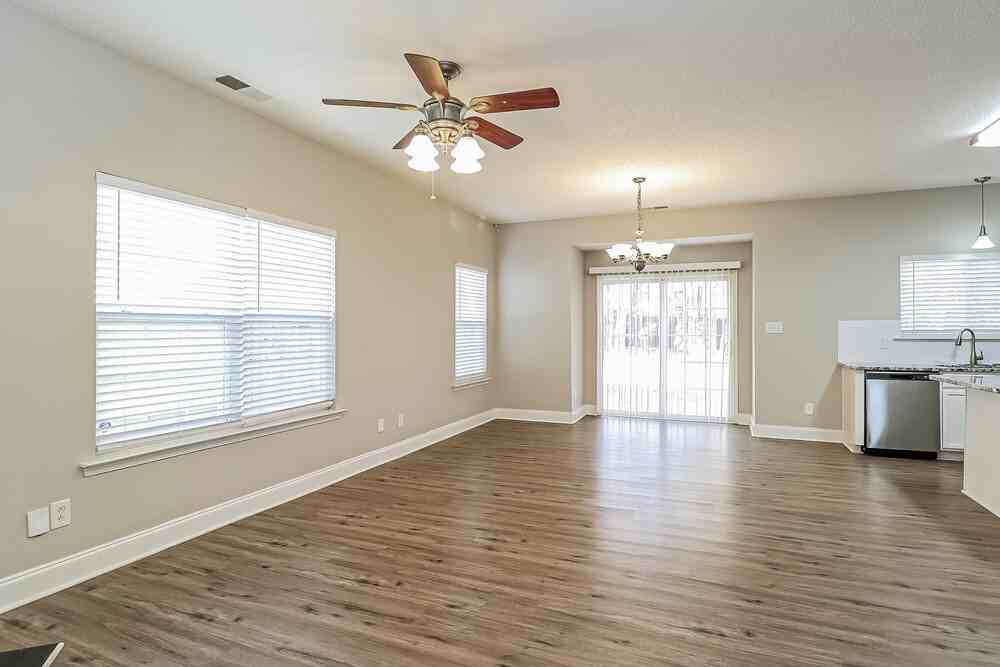 414 Tribune Dr - Photo 5 of 17