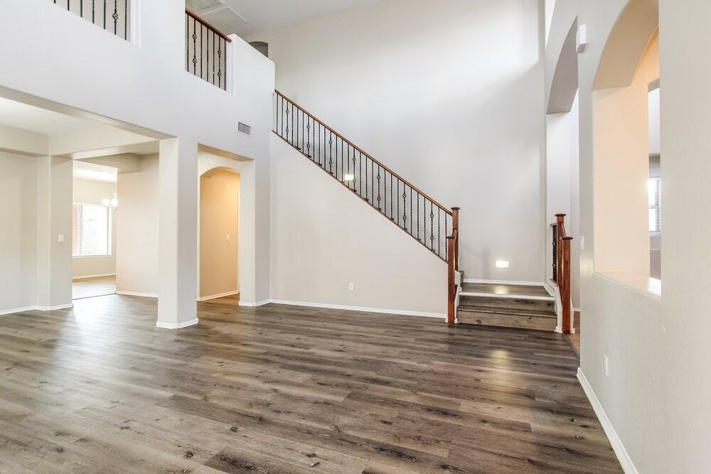 5305 W Novak Way - Photo 4 of 17