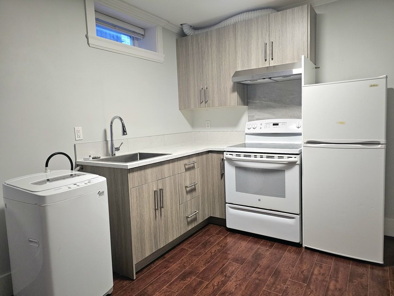 7880 Nanaimo Street - Photo 2 of 4