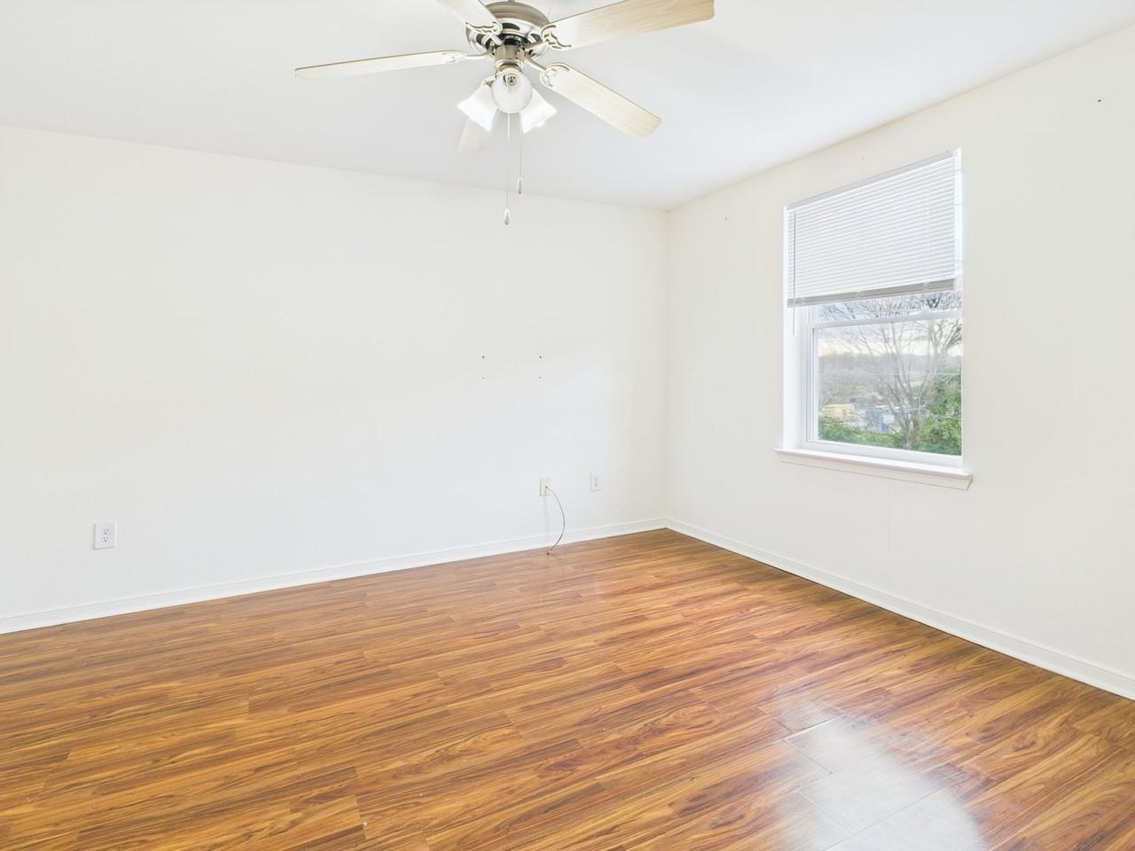 3510 E Richmond Rd #2 - Photo 6 of 14