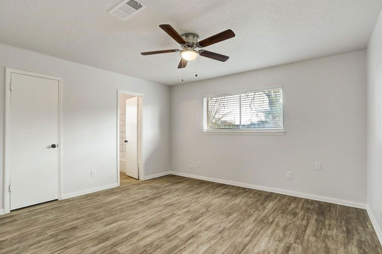 5613 Armstrong Dr - Photo 6 of 10
