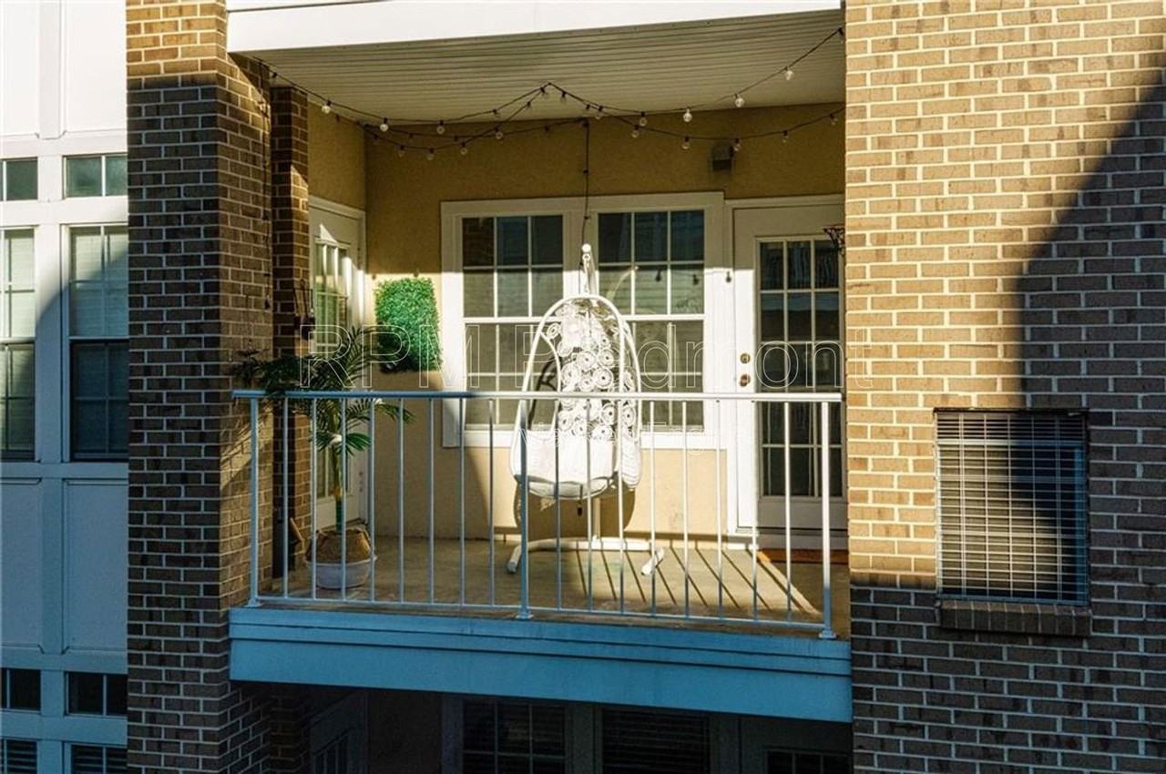 220 Renaissance Parkway Northeast #1207 - Photo 4 of 27