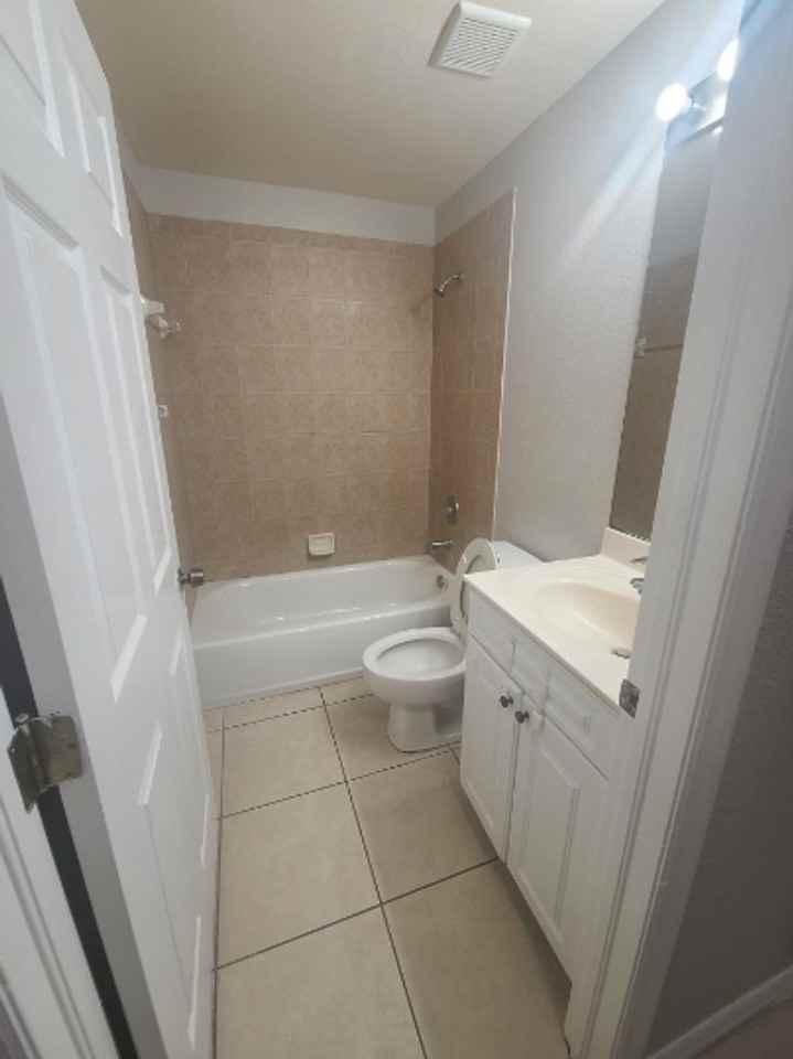 4610 Douglas Lane - Photo 4 of 12