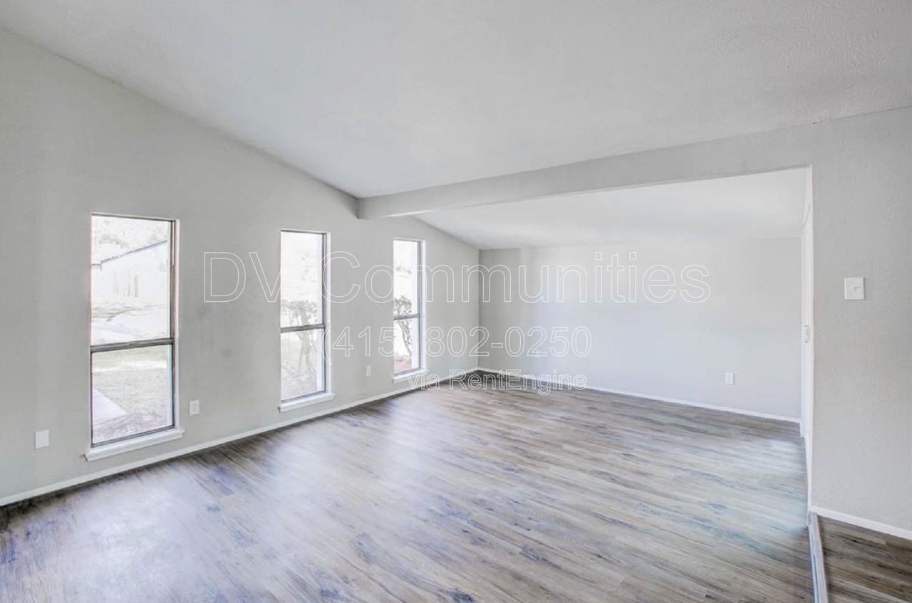 5806 Evening Shadows Ln - Photo 5 of 24