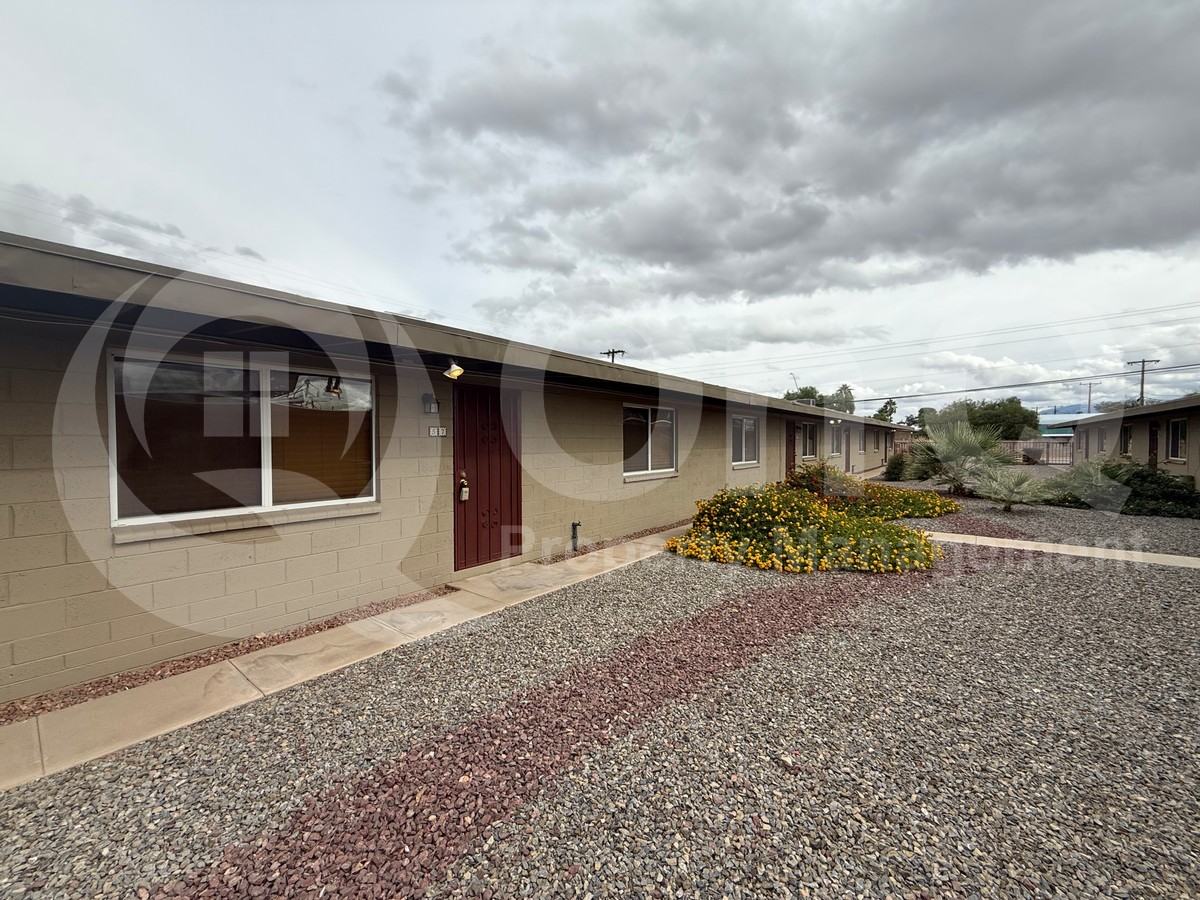 2861 N Columbus Blvd #57 - Photo 2 of 23