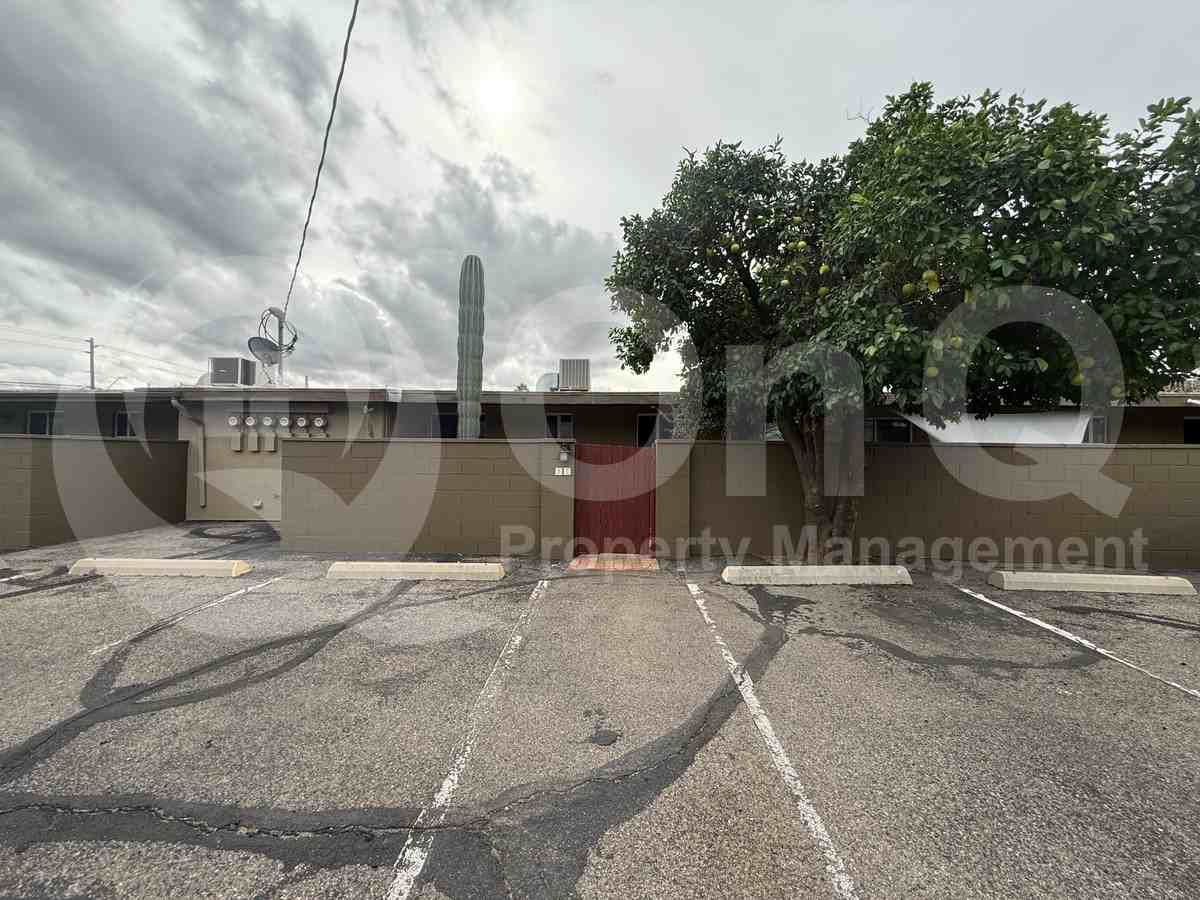 2861 N Columbus Blvd #57 - Photo 5 of 23