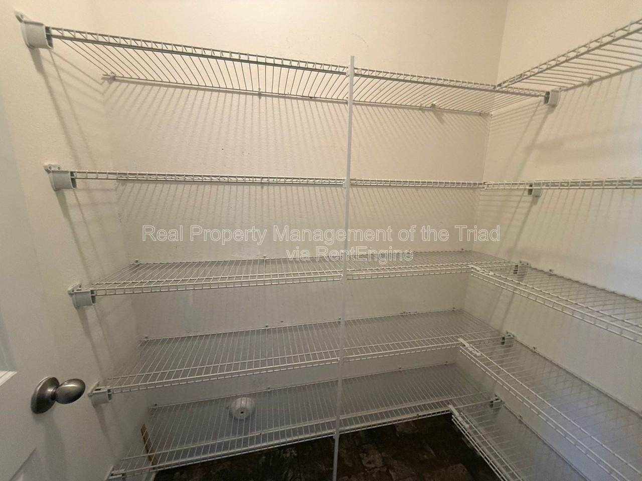 1907 Northrop Dr - Photo 6 of 25