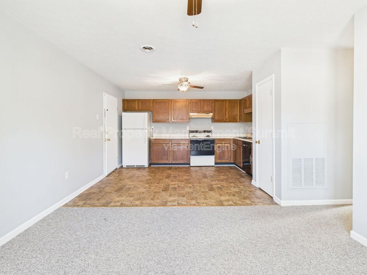 1020 Rockway Street #8 - Photo 3 of 18