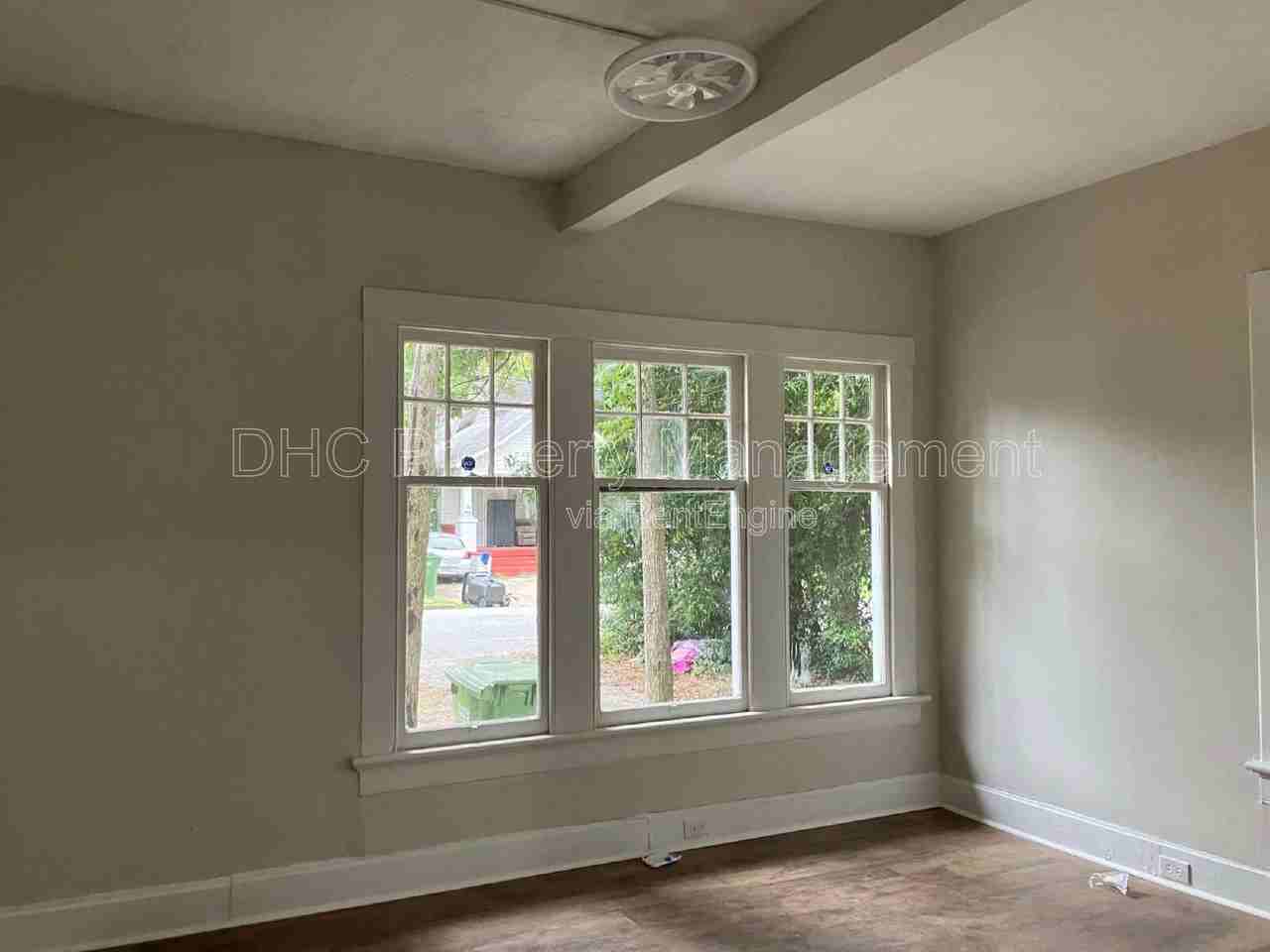 2207 Bell St #A - Photo 2 of 16