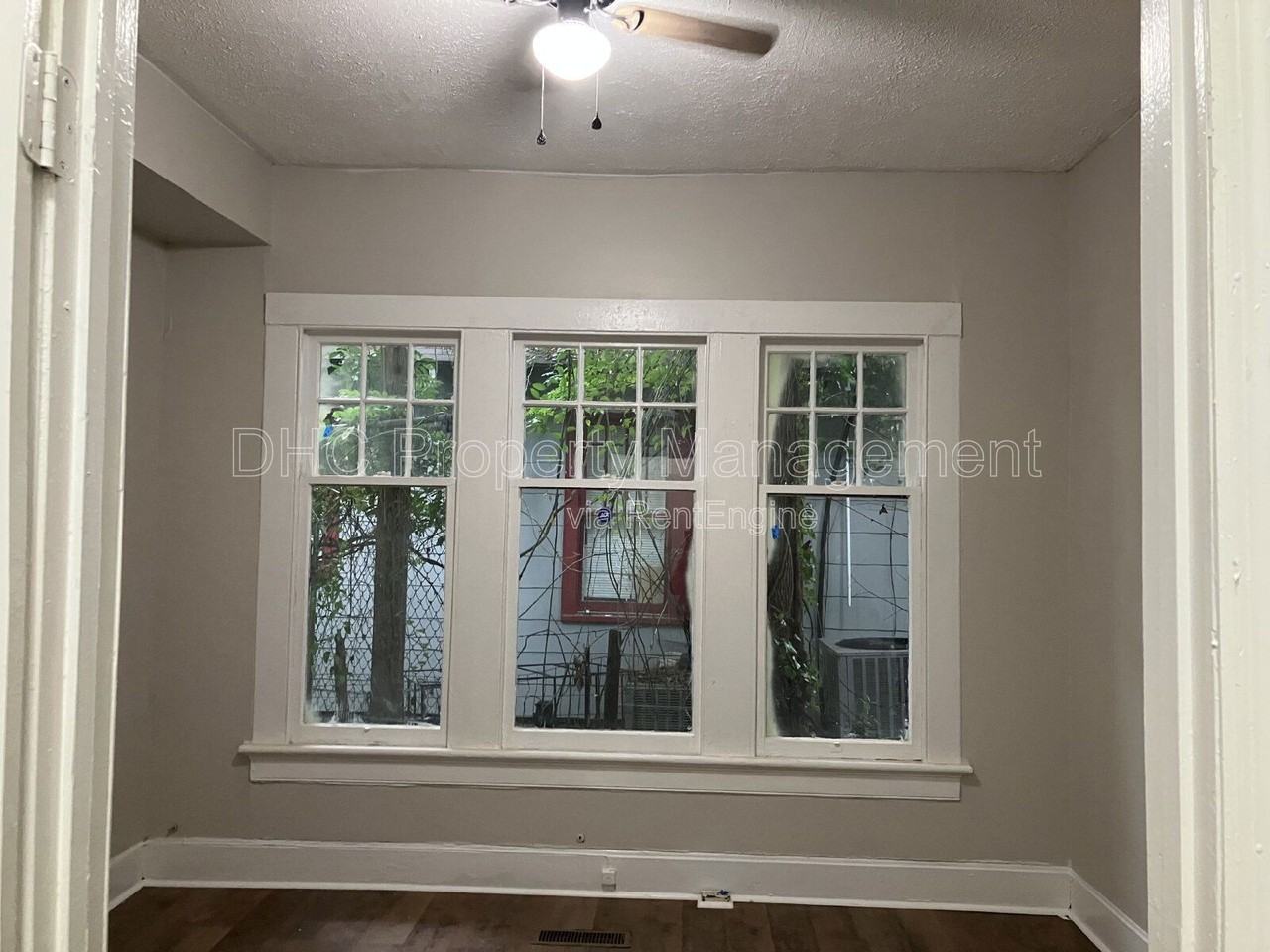 2207 Bell St #A - Photo 6 of 16