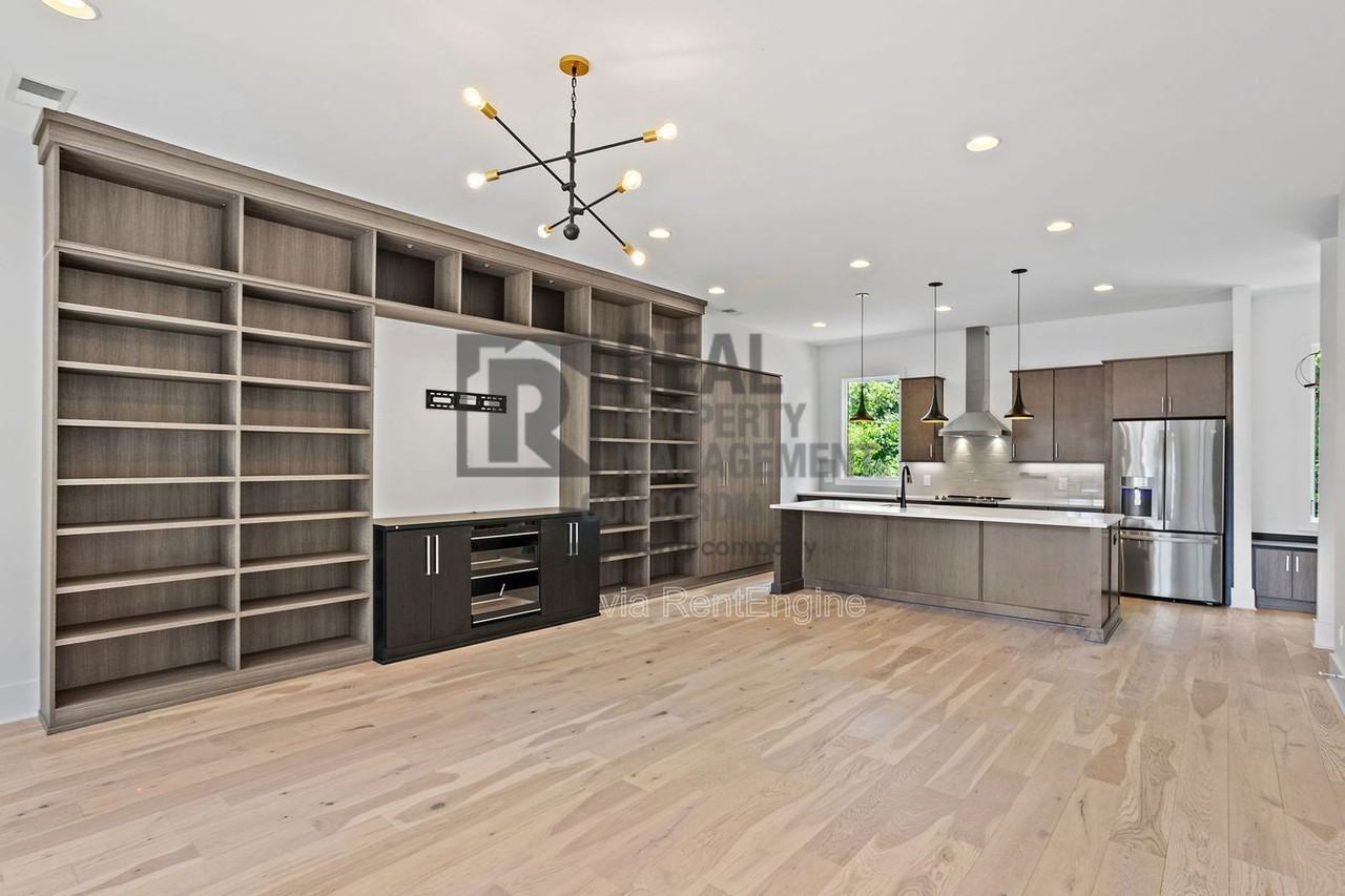 1242 2nd Avenue South #6 - Photo 4 of 49