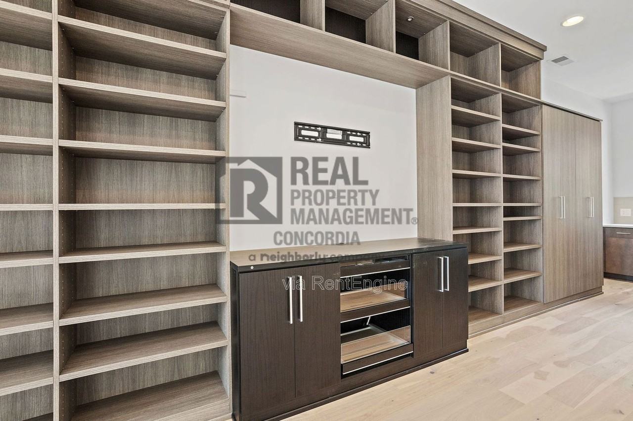 1242 2nd Avenue South #6 - Photo 5 of 49