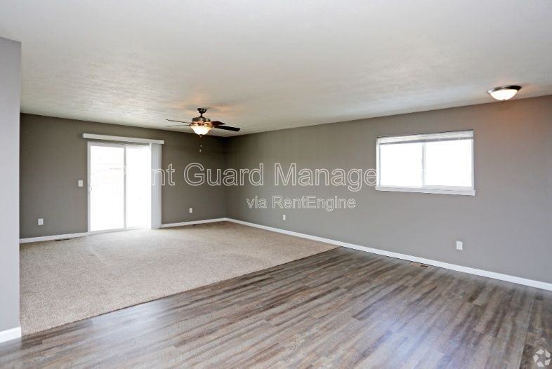 1823 East Northstar Lane #2 - Photo 5 of 26