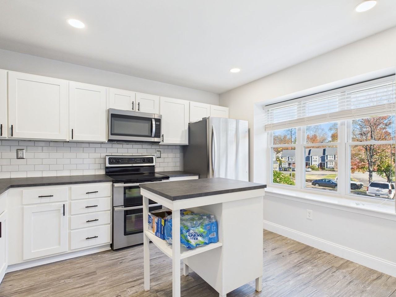 10014 Joppa Pl - Photo 5 of 31