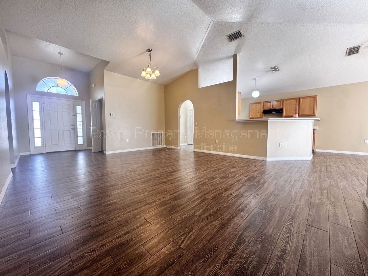 5536 Sycamore Canyon Dr - Photo 3 of 16