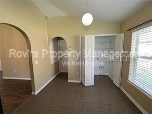 5536 Sycamore Canyon Dr - Photo 4 of 16