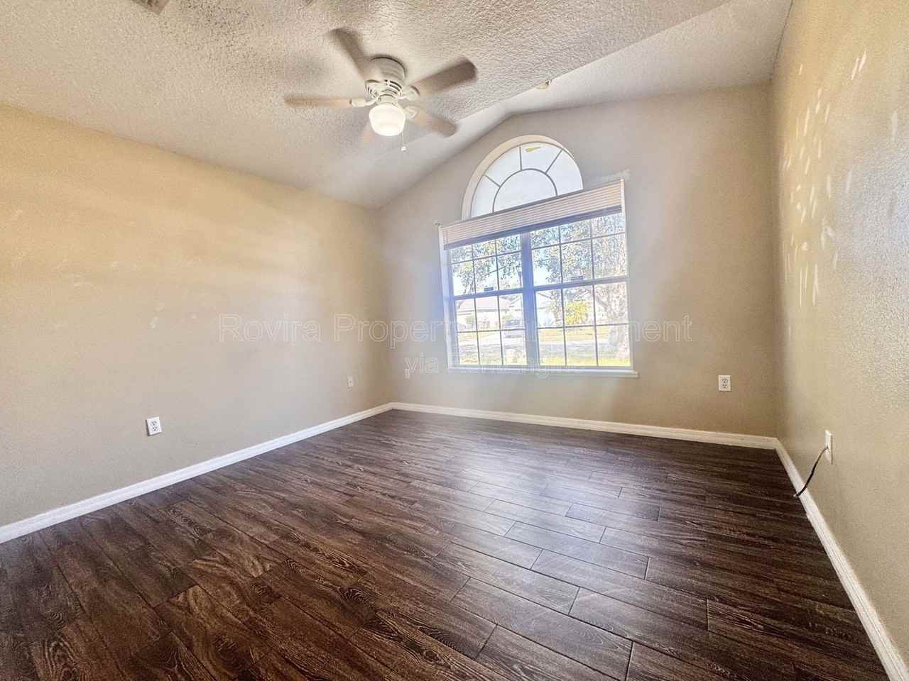 5536 Sycamore Canyon Dr - Photo 7 of 16