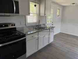 featured image of 250 Sea Street