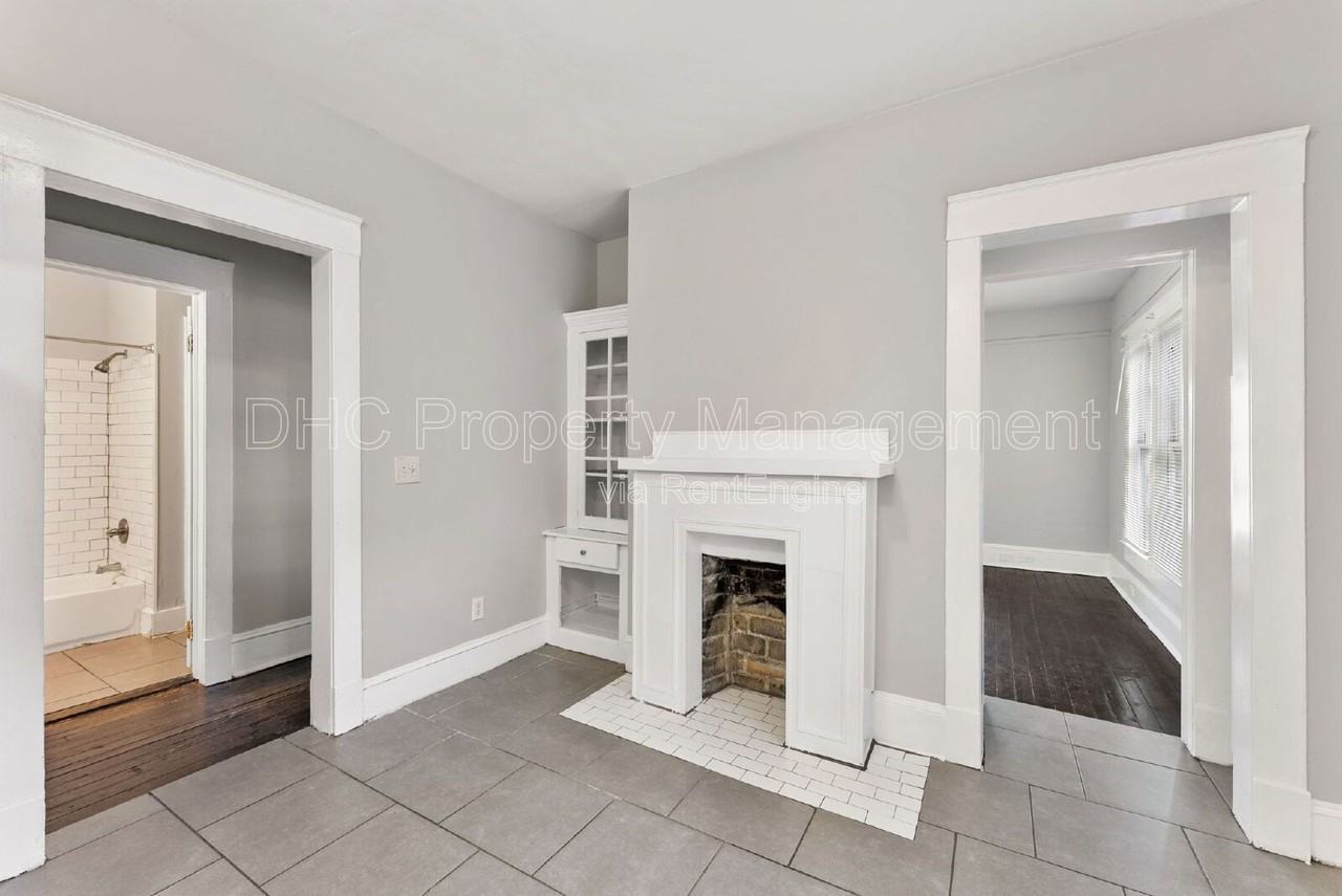 896 Spencer Street Northwest - Photo 2 of 11