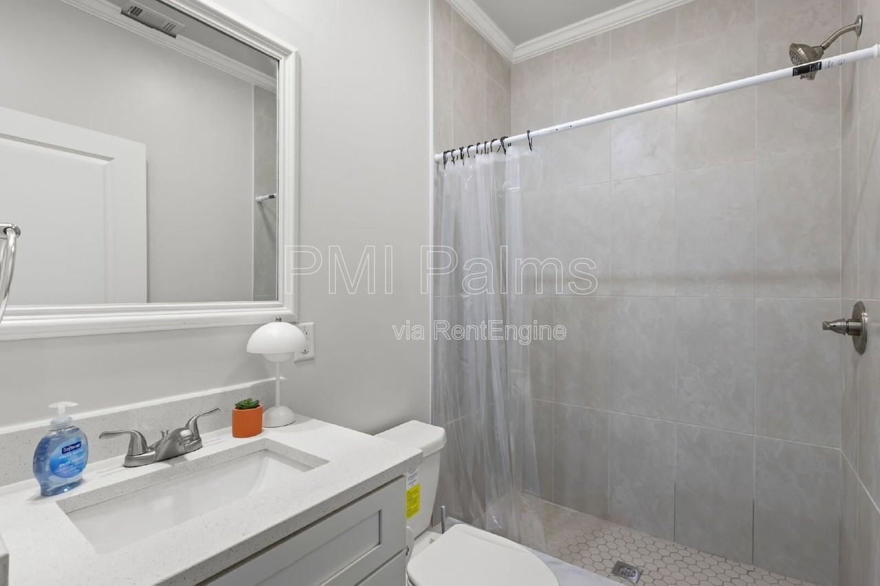 1521 Preston St S - Photo 2 of 43