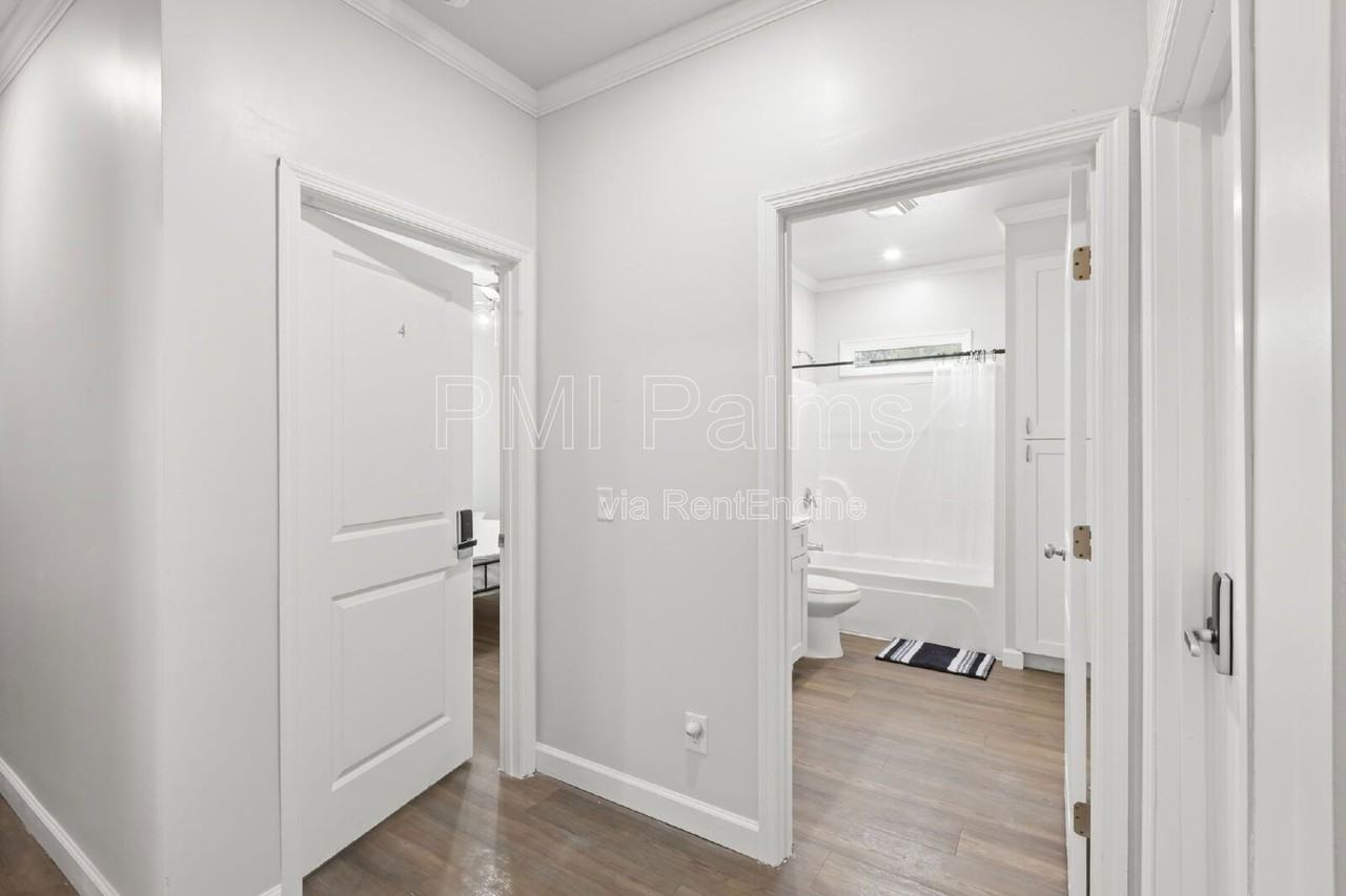 1521 Preston St S - Photo 3 of 43