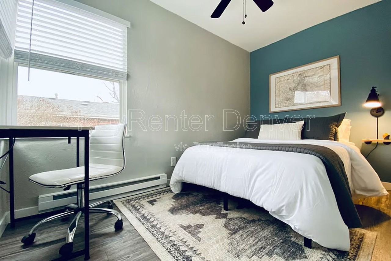 1454 Ivy St - Photo 2 of 19