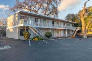 featured image of 3814 California Street #1