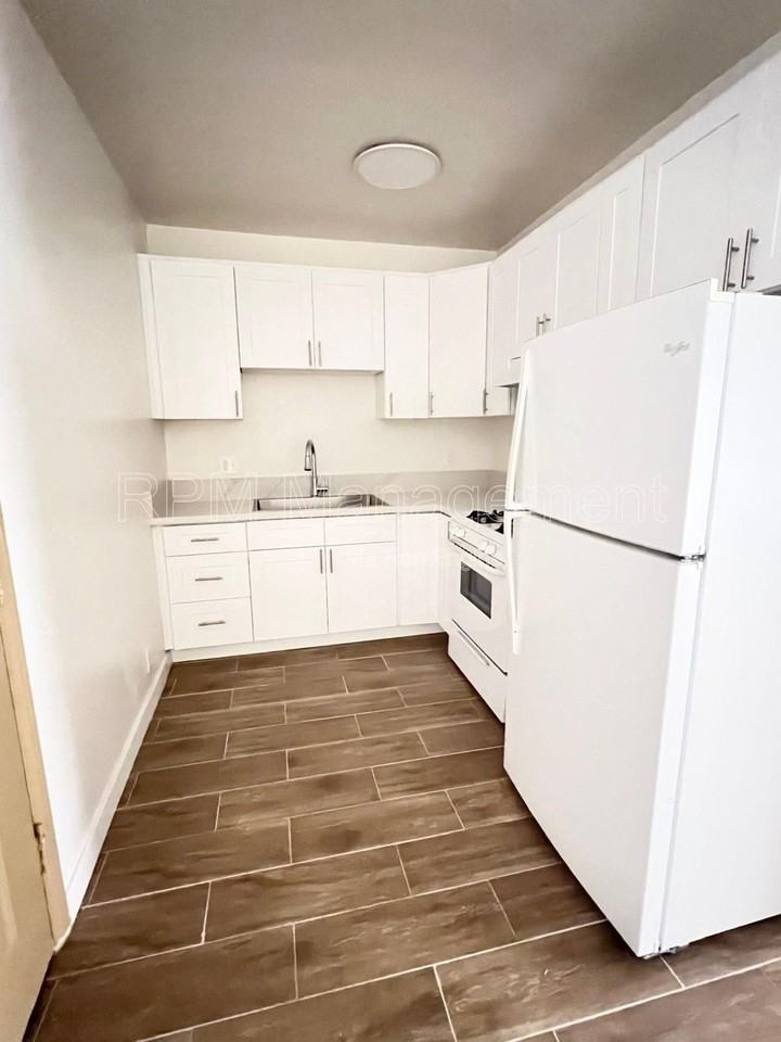 619 South Normandie Avenue #3 - Photo 4 of 8